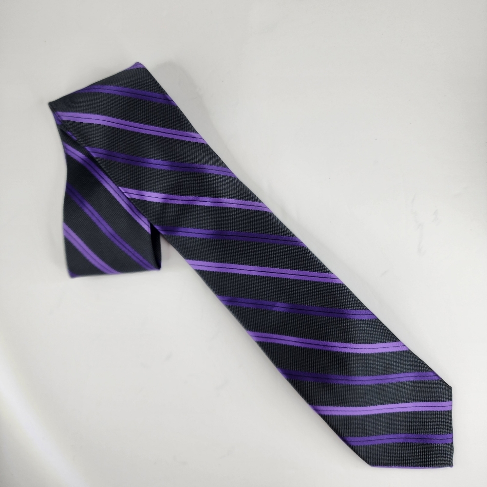 J.Ferrar Purple & Black Stripe Tie. - Picture 2 of 4